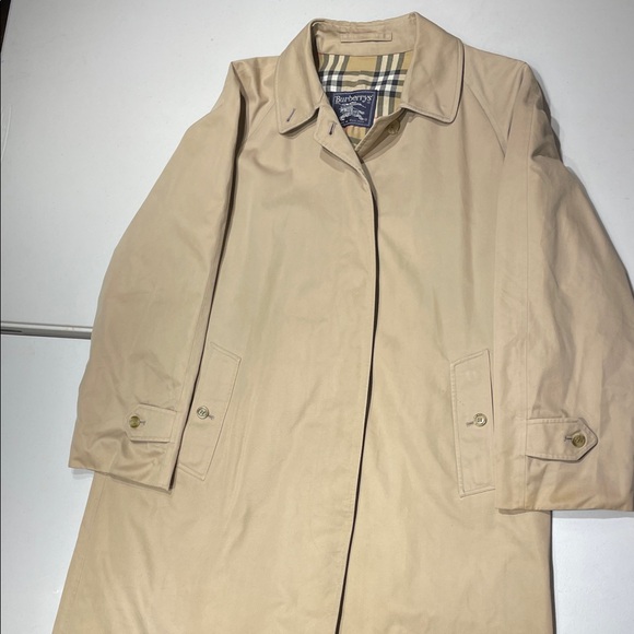 Burberry size 12L Classic Beige Mid-length Camden Heritage Car Coat - Picture 5 of 14